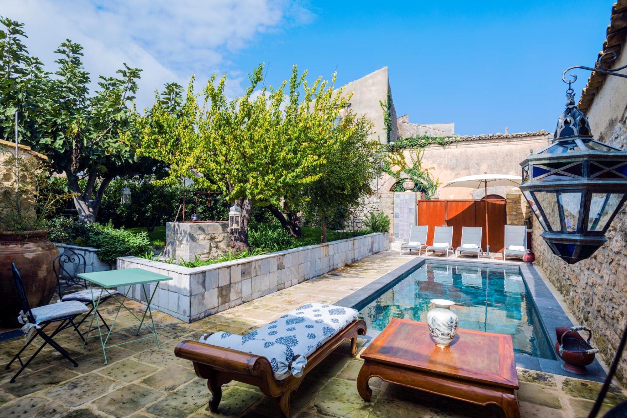 Dimora Di Catullo - Ospitalita Di Charme Villa Палацоло Акрейде Екстериор снимка