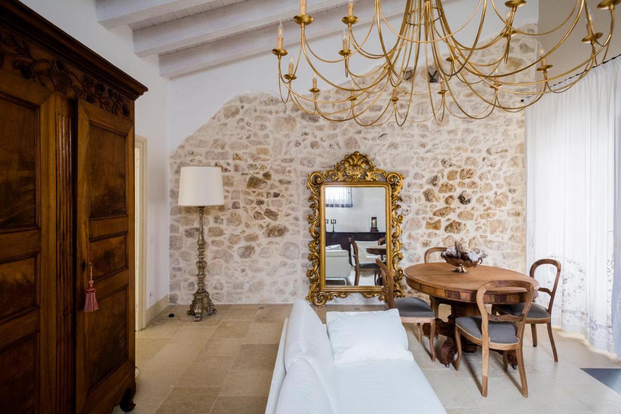 Dimora Di Catullo - Ospitalita Di Charme Villa Палацоло Акрейде Екстериор снимка
